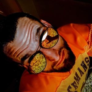 Meet your Posher, Cameron